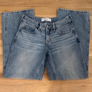 Hollister Low Rise Baggy Jeans
